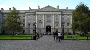 Pros and Cons of Public Colleges