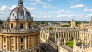 What Does College Mean in the UK