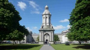 Why Choose a College in the UK
